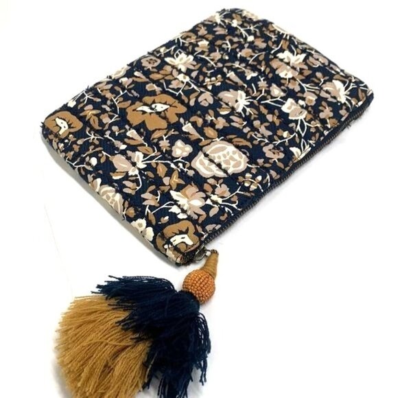 Universal Thread  Quilted Tablet Case w/Tassel - Blue Floral, Made in India 10x8 - Picture 3 of 10